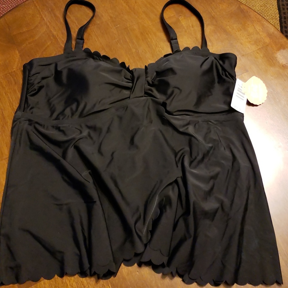 Plus size Black Bathing suit top